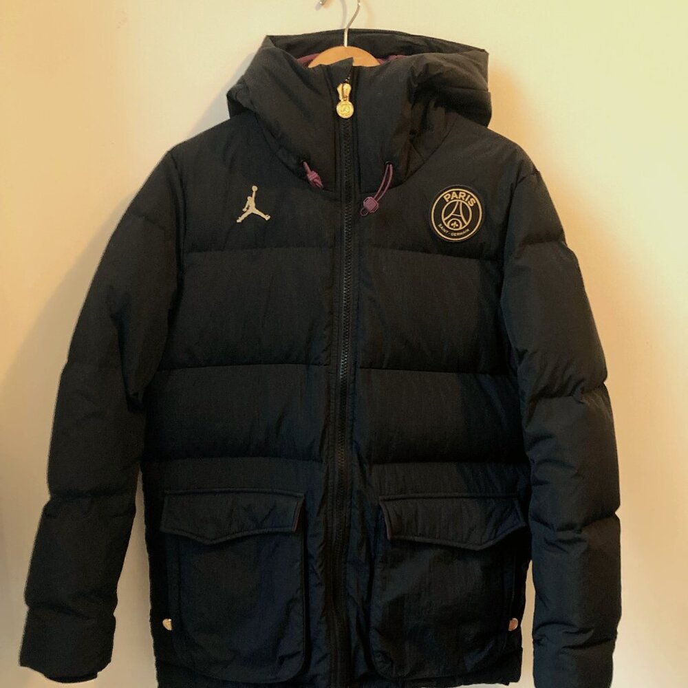 Nike Paris St. Germain x Air Jordan Men's Down Parka size small